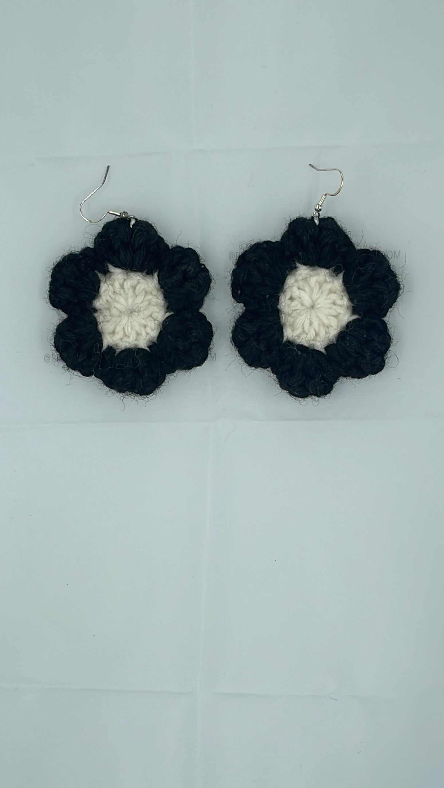 Retro Crochet Flower Earrings