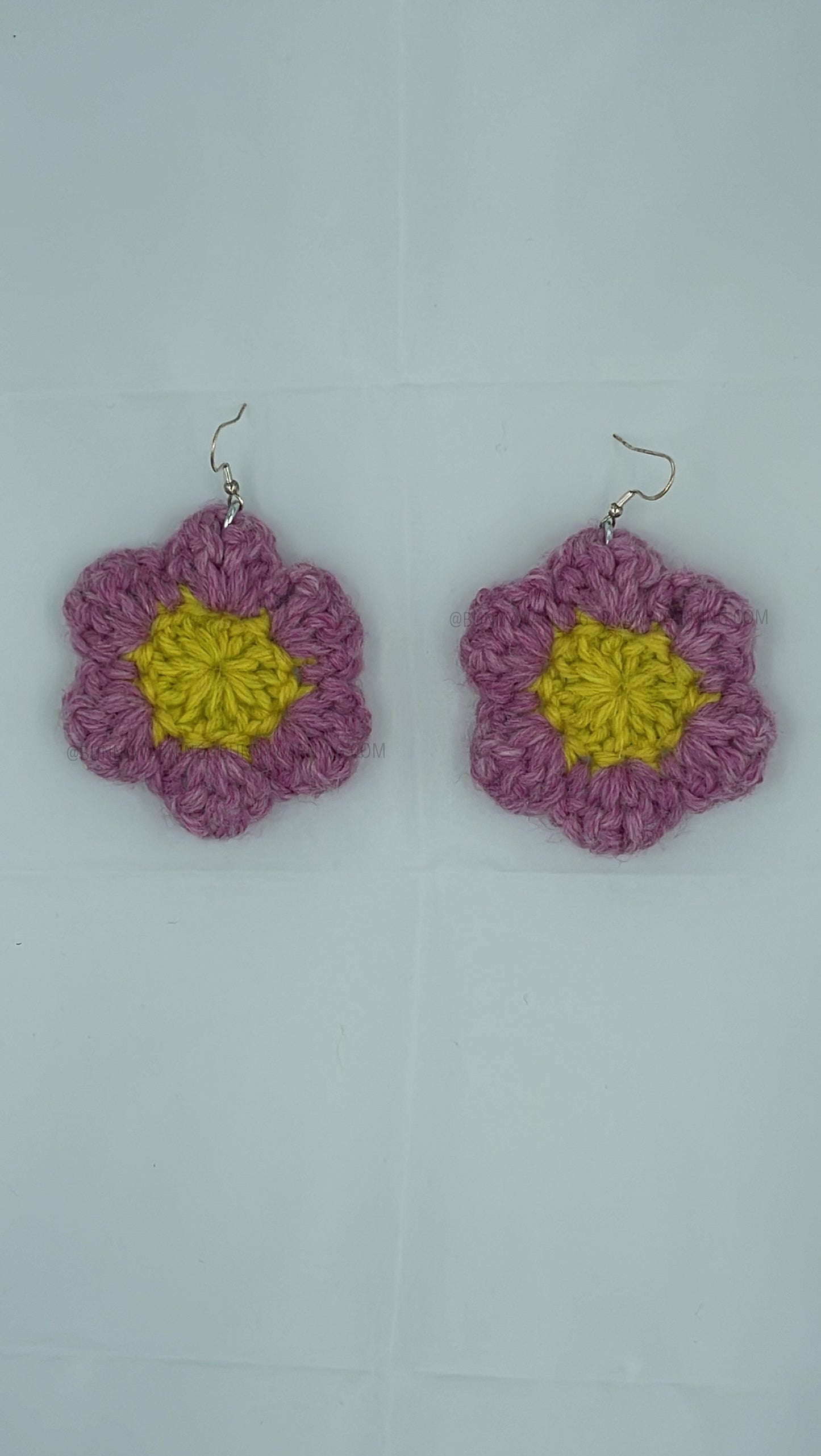 Retro Crochet Flower Earrings